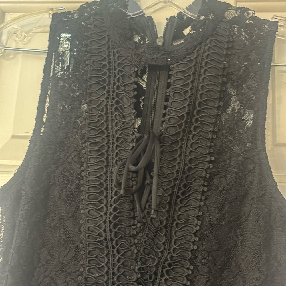 Dex lace dress XS